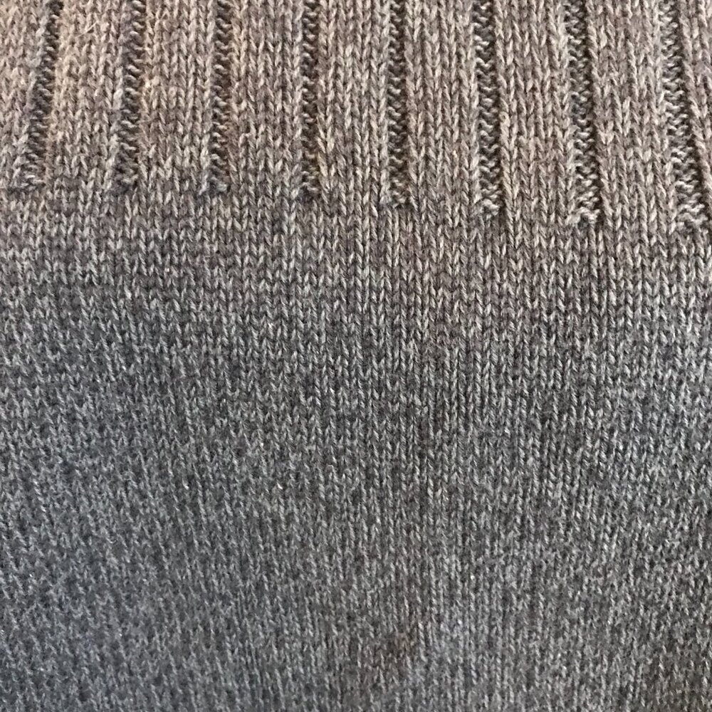 Columbia Men's Heavy Duty Knit V neck Sweater Fall Gray cable knit Size Medium - Picture 2 of 16